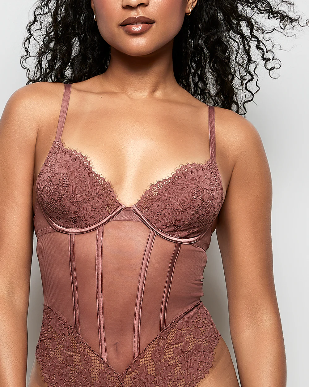 Lightly Lined Lace Bodysuit in Dusty Cedar - Image 4