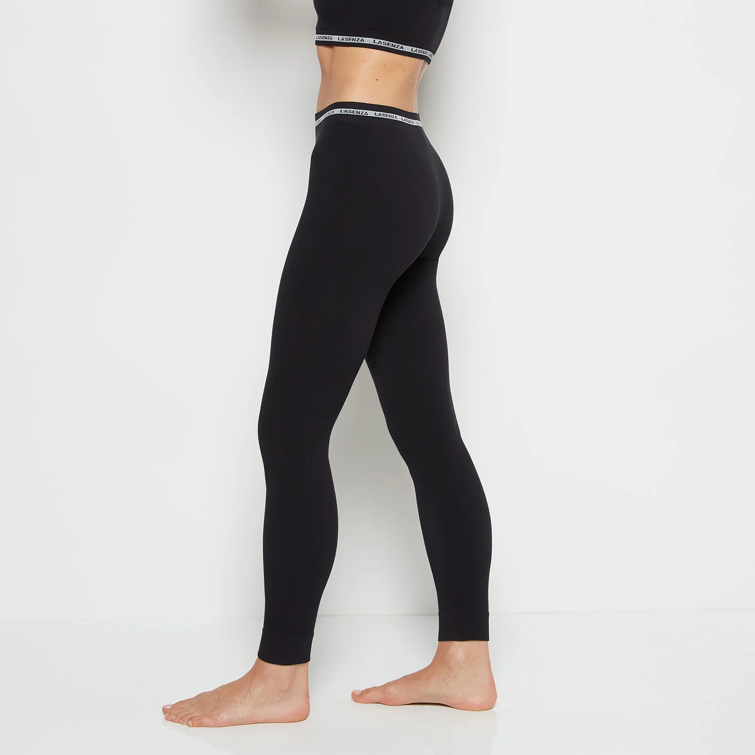 Seamless Leggings in Tuxedo Black - Image 2