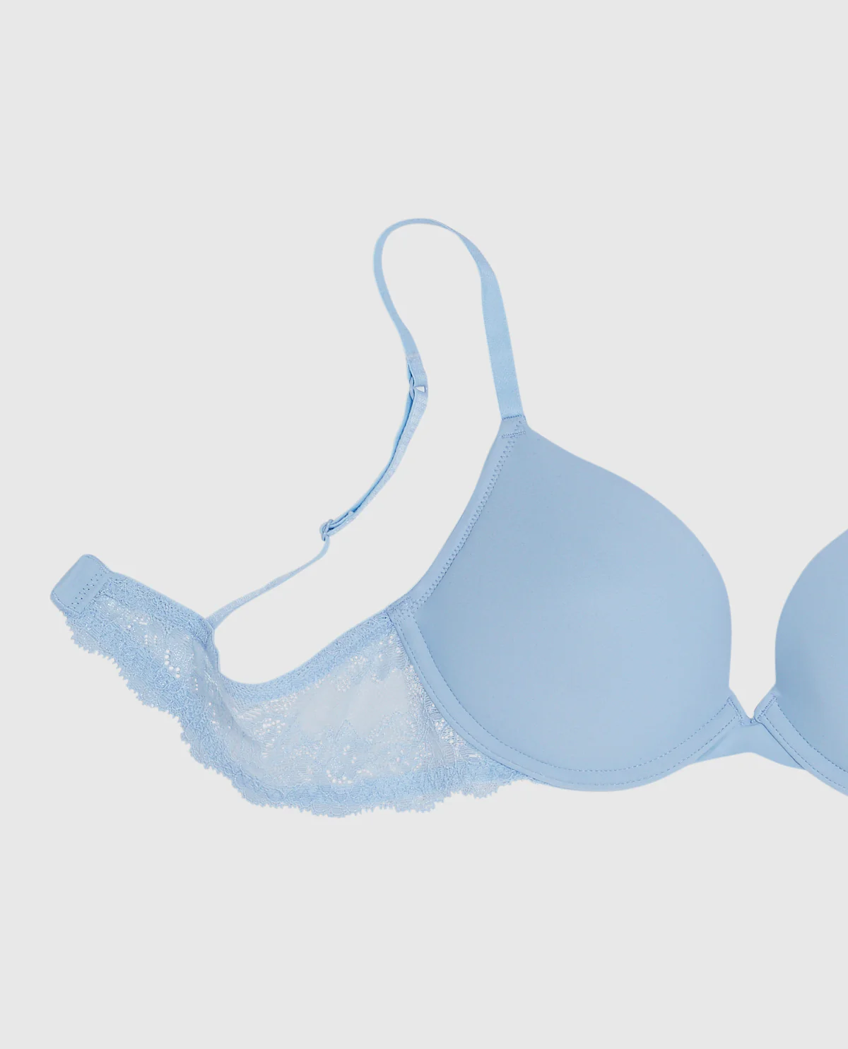 Smooth Push Up Plunge Bra with Lace Wing - Image 2