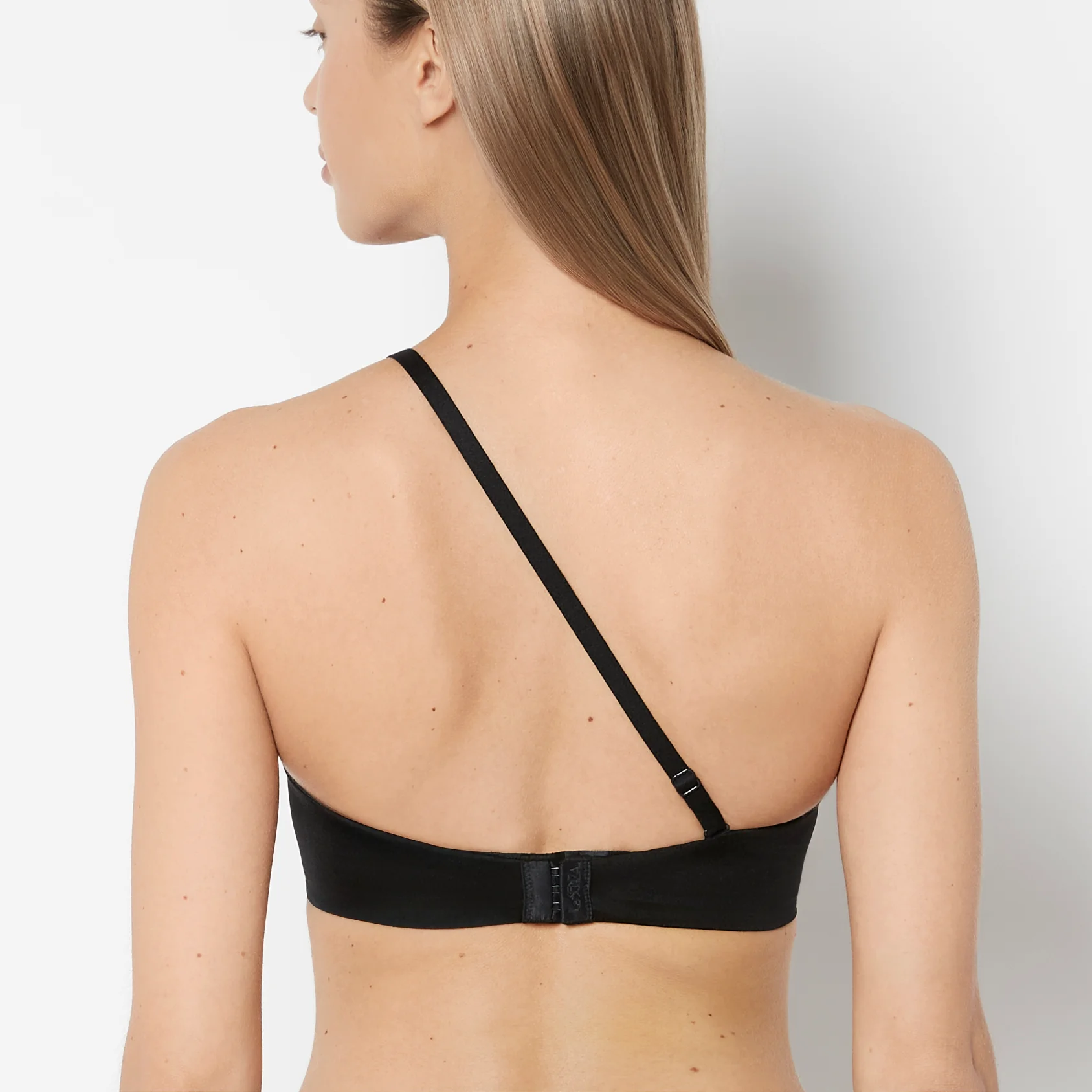 Strapless Push Up Bra in Tuxedo Black - Image 9